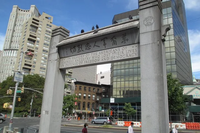 New York City Scavenger Hunt in Chinatown and Little Italy - Image 6