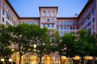 Beverly Hills Walking Tour on Rodeo Drive 2 hr thumbnail 2