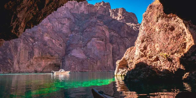 Las Vegas Emerald Cave Kayak Tour - Image 4