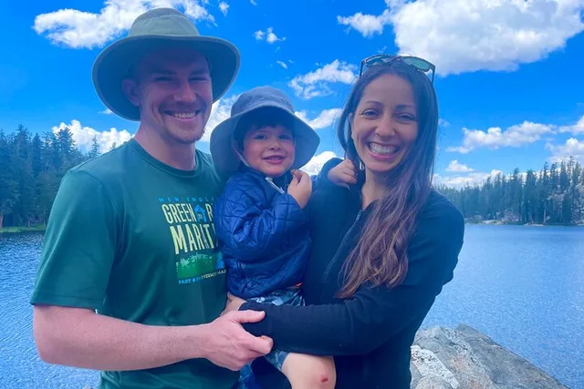Yosemite Family Hike to Hidden Lake - Image 5