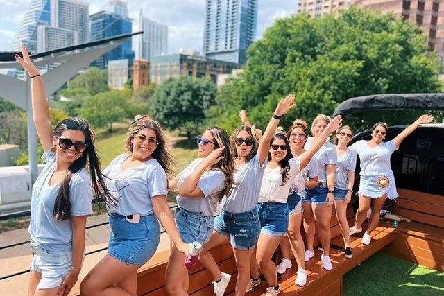 Austin Roofless Party Bus Tour - Image 6