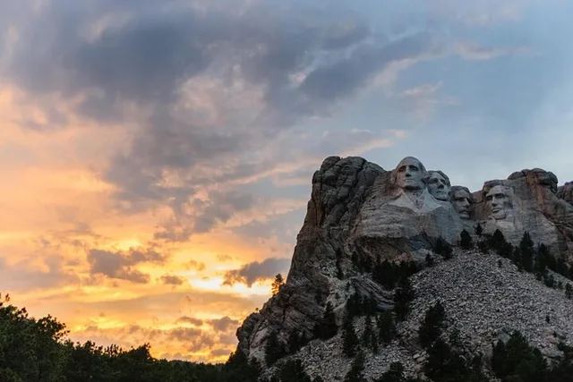 Rapid City Mt Rushmore Night Ceremony Tour - Image 2