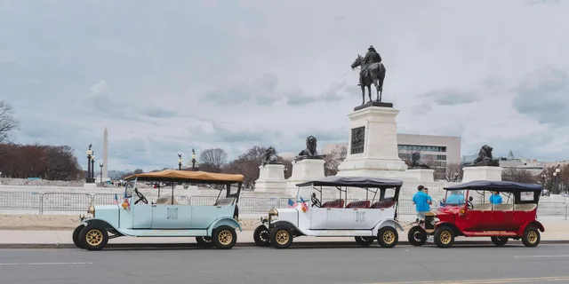 Washington DC Electric Cart & Vintage Car Tour - Image 4