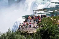 Niagara Falls Boat Ride and Cave Tour thumbnail 2