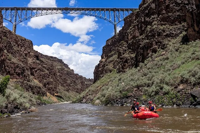 Santa Fe Rio Grande Rafting Adventure - Image 4