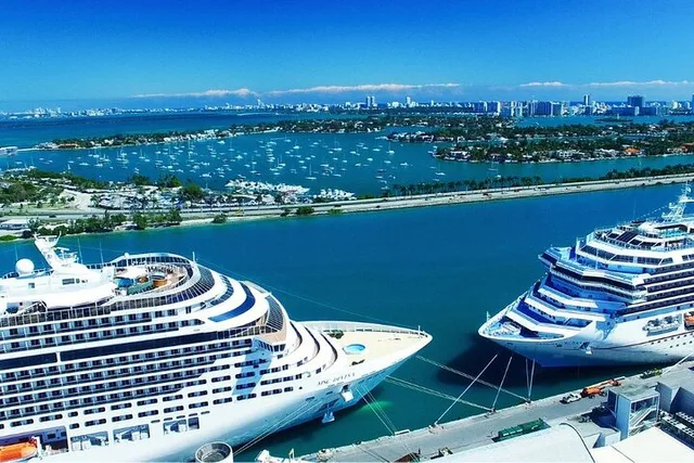 Miami Private Tourist Transportation - Image 5