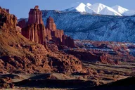 Moab Helicopter Tour Over Canyons and Arches thumbnail 1