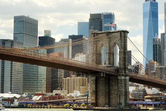 New York Brooklyn Bridge Self-Guided Walking Tour - Image 6