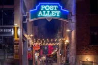 Seattle Haunted Pub Crawl thumbnail 2