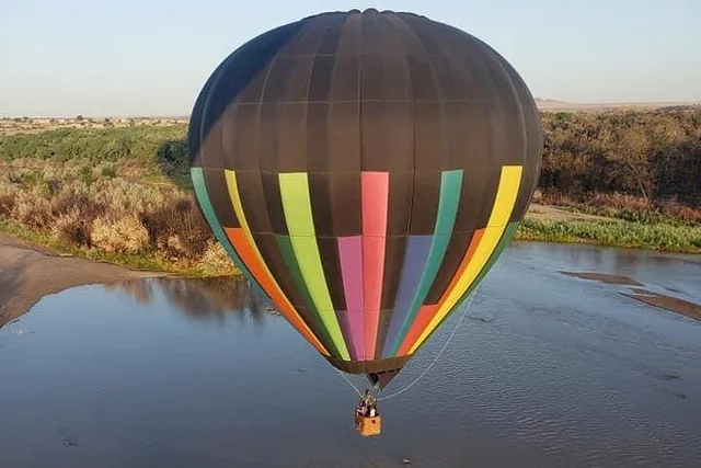Albuquerque Hot Air Balloon Ride - Image 4