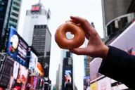 New York City Donut Tour in Times Square & Rockefeller Center thumbnail 3
