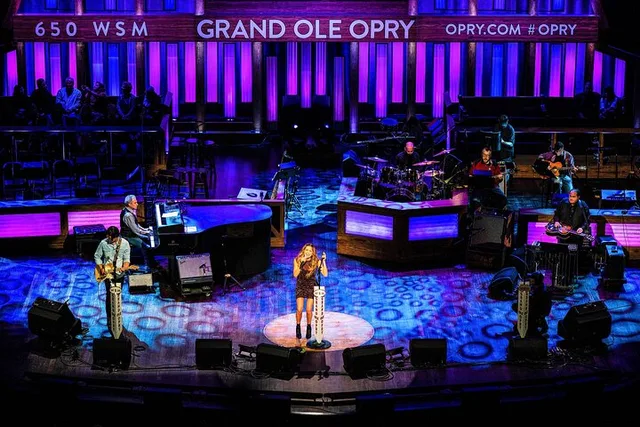 Nashville Grand Ole Opry Experience with Lounge Access - Image 6