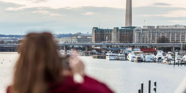 Washington DC Scenic Buffet Lunch Cruise - Image 4