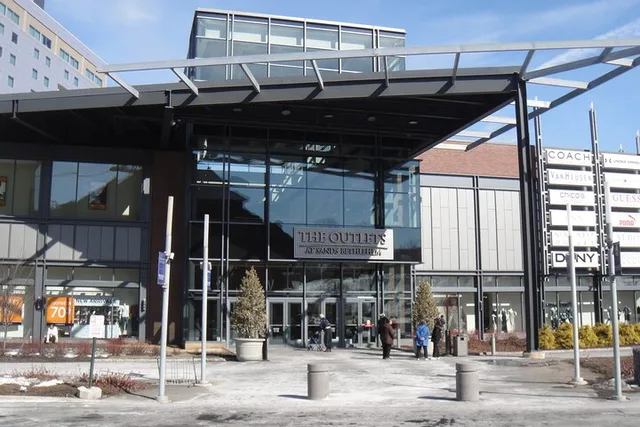 Philadelphia Shopping Tour to Outlets at Wind Creek - Image 1