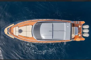 Miami Yacht Rental with Captain and Crew 4 hr
