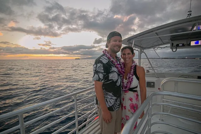 Waikiki Sunset Cruise - Image 4