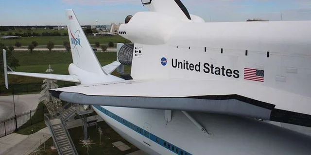 Houston NASA Space Center Round-Trip Transport - Image 2