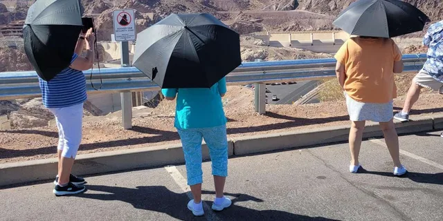 Las Vegas Hoover Dam SUV Tour - Image 6