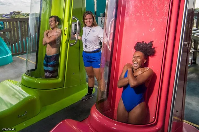 Tampa Adventure Island Water Park Ticket - Image 3