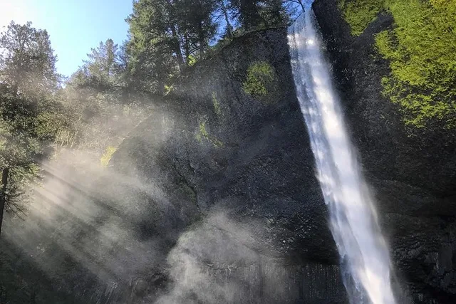 Portland Columbia River Gorge Waterfalls Tour - Image 6