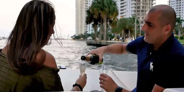 Miami Private Boat Tour with Bluetooth Stereo 2 hr - Image 2