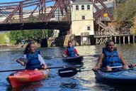 Chicago History and Architecture Kayak Tour thumbnail 3