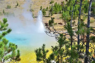 Yellowstone Fairy Falls Day Hike