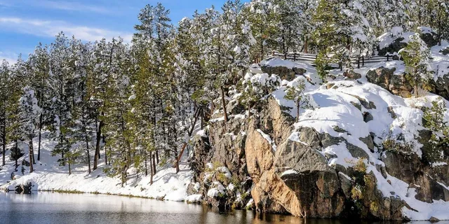 Rapid City Mount Rushmore Winter Tour - Image 2