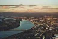 Portland Air Tour of Multnomah Falls thumbnail 3