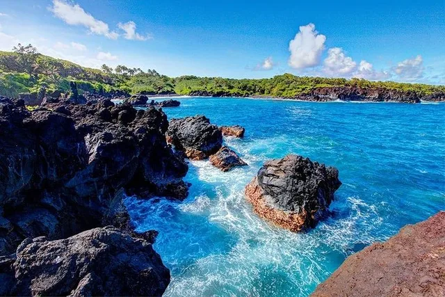 Maui Road to Hana Adventure Day Trip from Oahu - Image 1