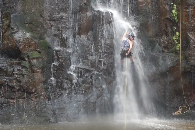 Kauai Jungle Waterfall Rappel Adventure - Image 3