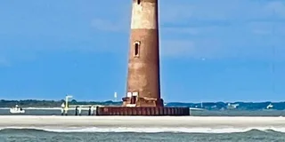 Charleston Lighthouses, Beaches, and Forts Tour