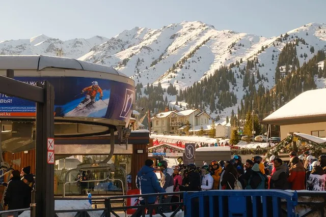 Almaty Medeu and Shymbulak Resort Tour - Image 1