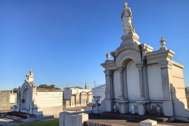 New Orleans Cemetery Tour with Anne Rice's Grave - Image 3