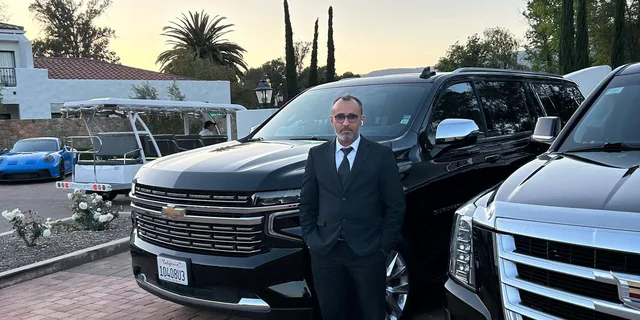 Los Angeles Private Transfer from LAX to Disneyland - Image 1