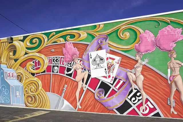Las Vegas Street Art and Architecture Photo Tour - Image 4