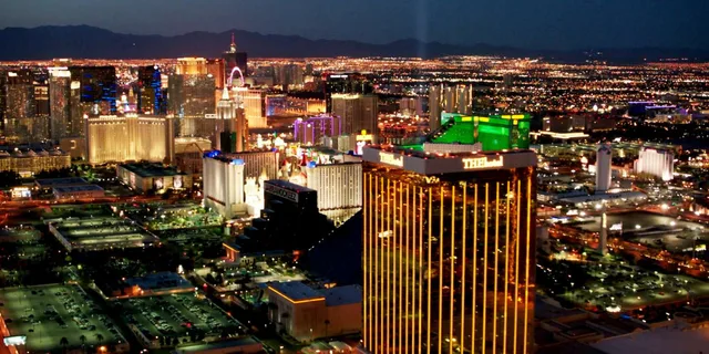 Las Vegas Helicopter Tour at Night - Image 2