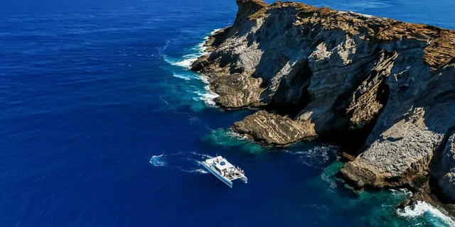 Kauai Niihau and Na Pali Coast Snorkel Boat Tour - Image 2