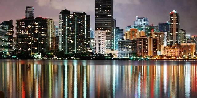 Miami City and Beach Lights Panoramic Tour 1.5 hr - Image 6