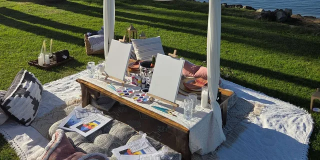 San Diego Paint and Sip Picnic Experience - Image 3