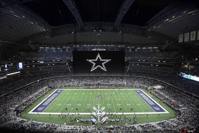 Dallas Cowboys Stadium and City Tour - Image 4