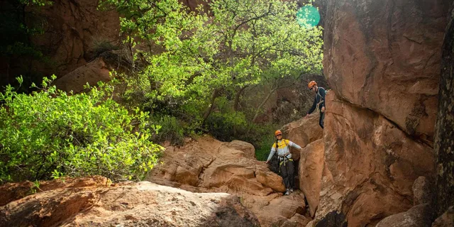 Moab Canyoneering Adventure in Ephedra's Grotto - Image 6