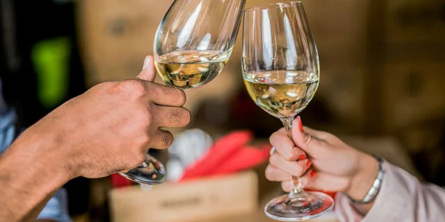 Santa Barbara Wine and Chocolate Walking Tour - Image 5