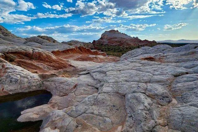 White Pocket Off-Road & Hiking Adventure - Image 6