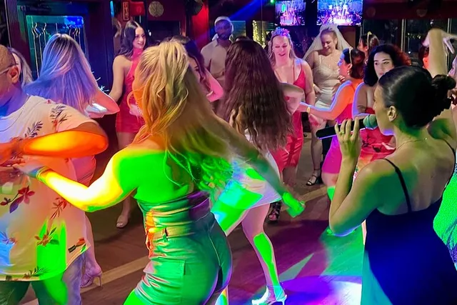 Miami Salsa Night with Lessons & Mojitos - Image 2