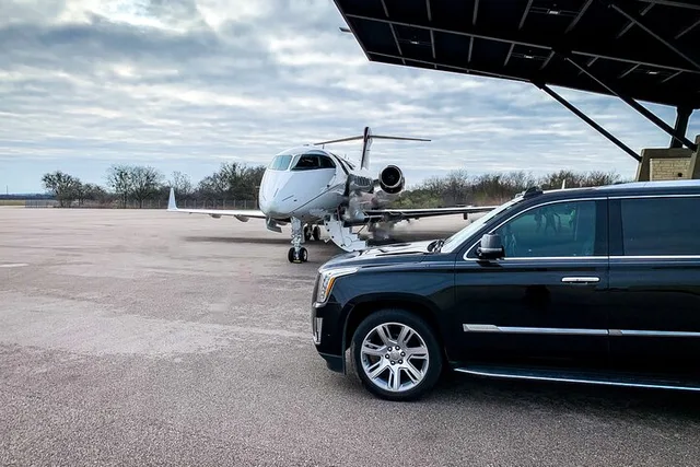 Austin Airport Transfer Black SUV - Image 3
