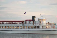 Boston Harbor Fall Lunch Cruise thumbnail 2
