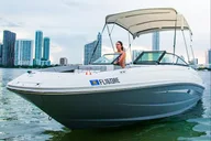 Fort Lauderdale Boat Rental with Captain 4 hr thumbnail 1