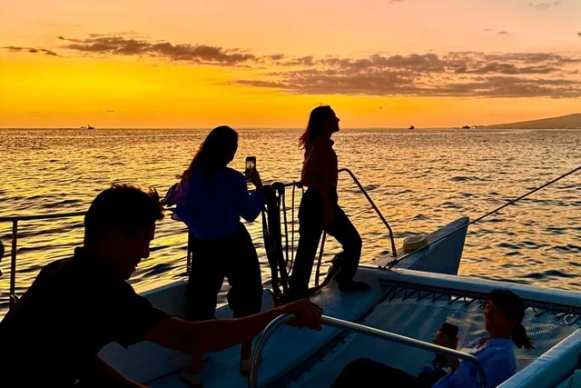 Waikiki Sunset Cruise with Swimming 2 hr - Image 6