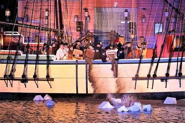 Boston Tea Party Ships and Museum Tour - Image 2